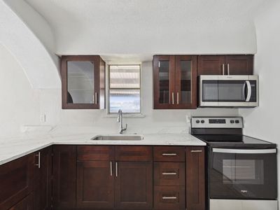 1824 Spring Ave, Carrollton, TX, 75006