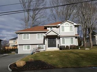 15 Briarcliff Dr, Monsey, NY 10952