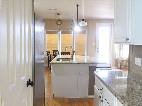 5th image of 1434 Pelican Dr