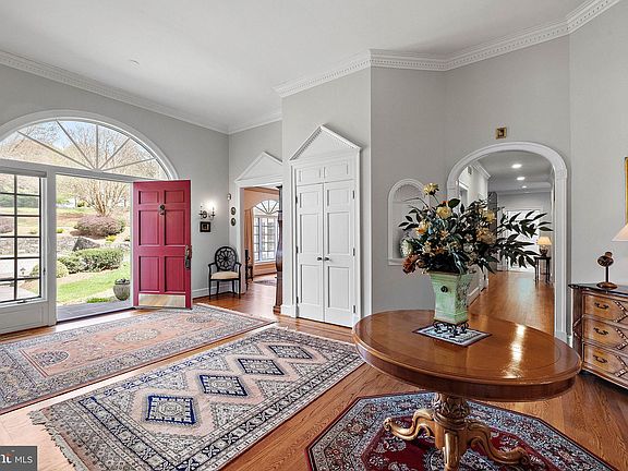 5th image of 306 Centennial Cir