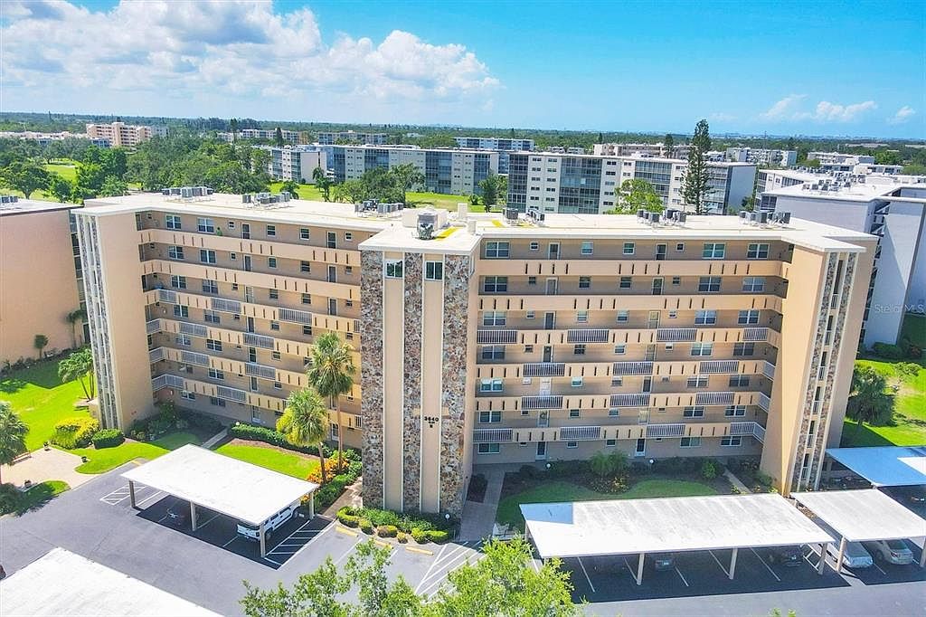 3640 Ironwood Cir APT 302N