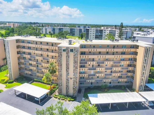 3640 Ironwood Cir APT 302N, Bradenton, FL 34209