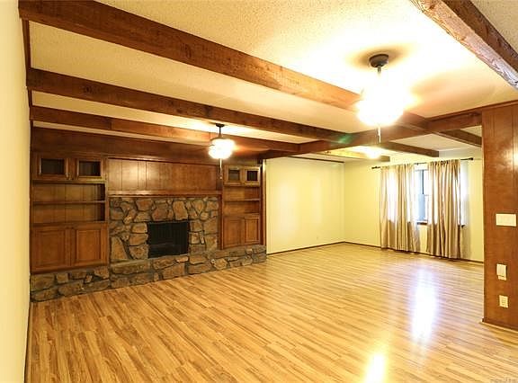 Formal Living Room from Hall to Bedrooms