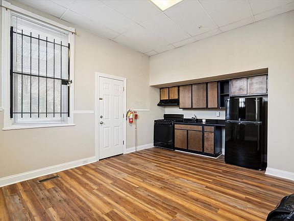 4th image of 1508 W Oxford St APT 1R