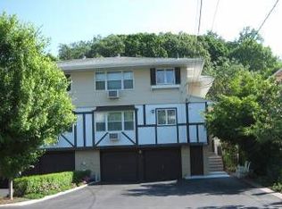 14 Annmarie Pl, Yonkers, NY 10703