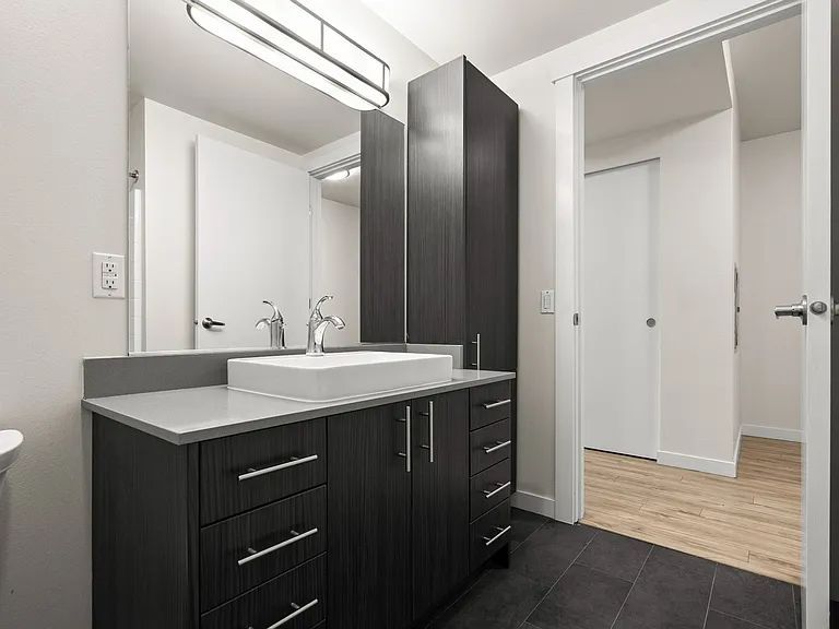 Contour Apartments — Photo 62