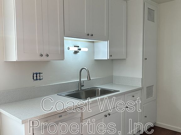 5th image of 1636 Chalcedony St APT 2