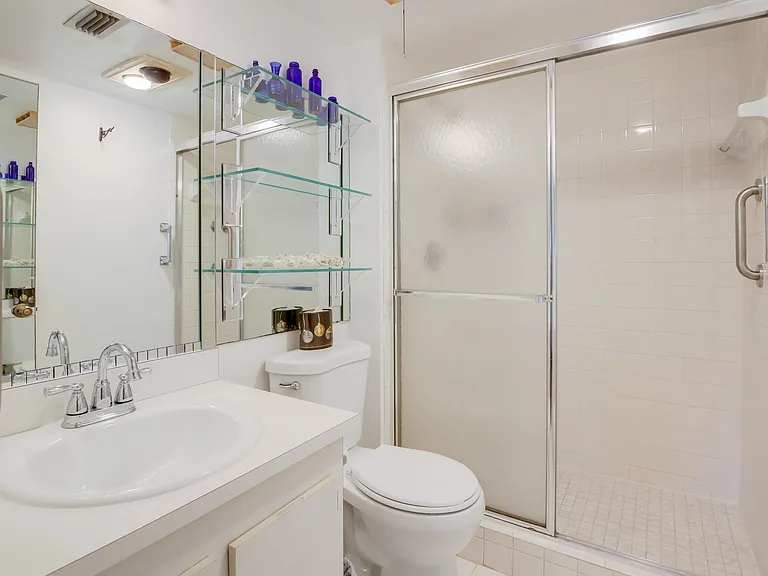 3154 Via Poinciana Dr #116 — Photo 13
