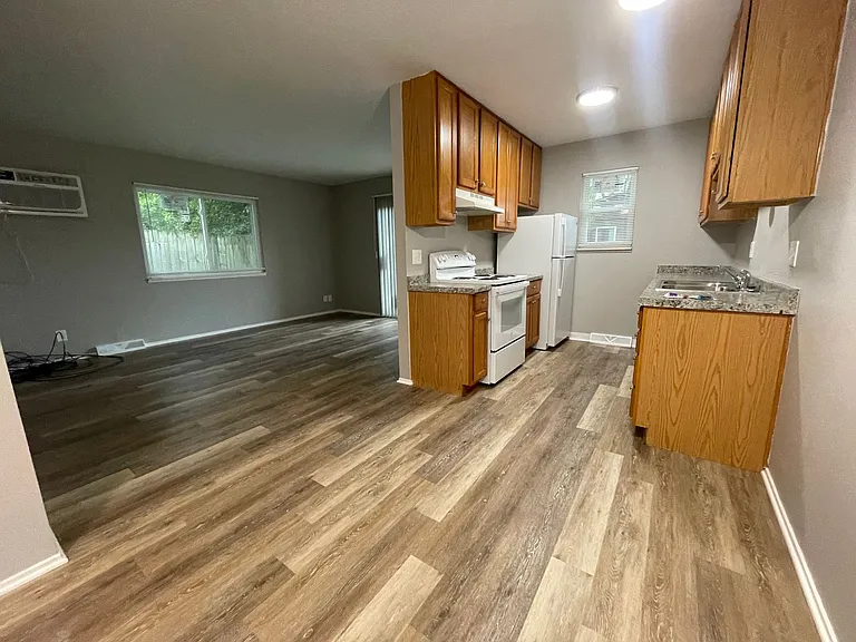 Garden Ridge Apartments — Photo 44
