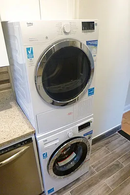 Rented by Bohemia Realty Group | media 11