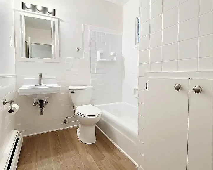 2 bed, $1,695 — Photo 2