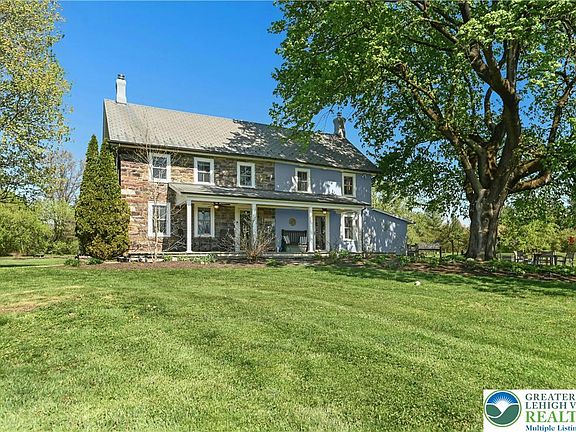 4th image of 2481 Church Ln