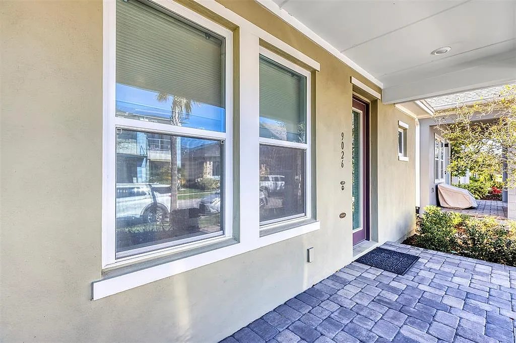 2 bed, 2.0 bath, 1422 sqft, $2,800 — Photo 4