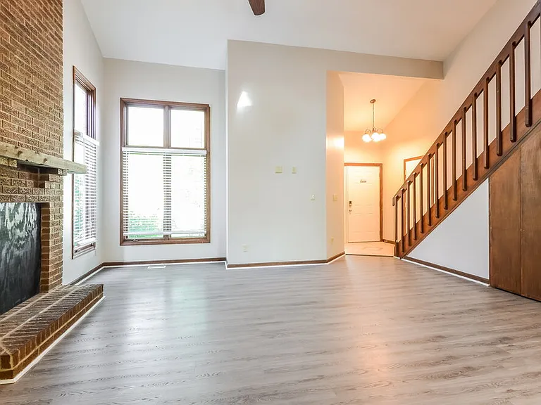 1804 Shorter Ct — Photo 6