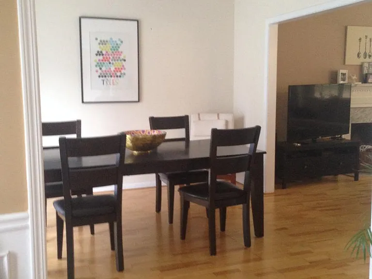 2276 Orleans Ave — Photo 5