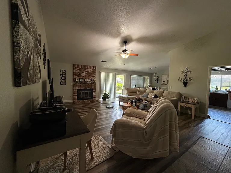 3313 Shamrock Pl — Photo 5
