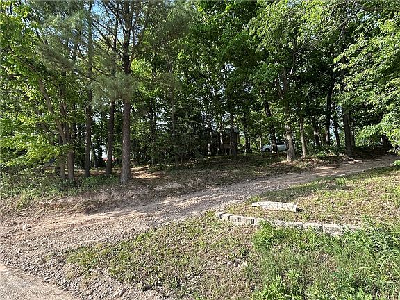 4th image of 15282 Burgin Valley Rd