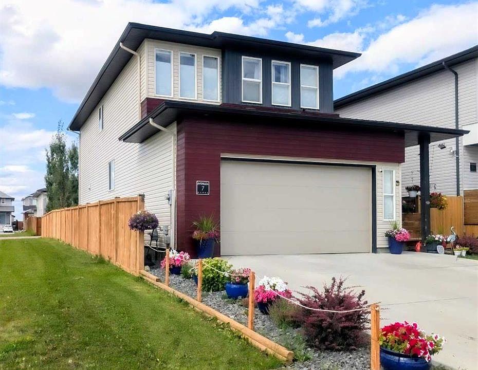 1st image of 7 S Greywolf Rd N