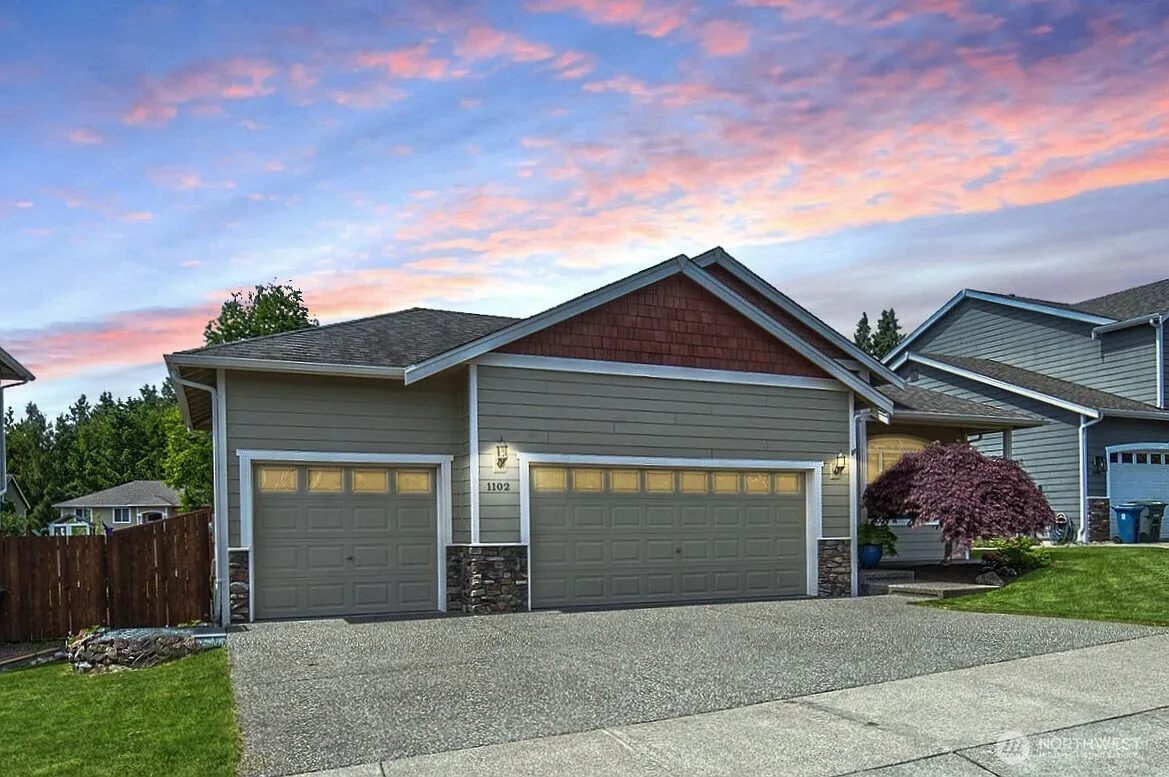 1102 Alger Place photo 1