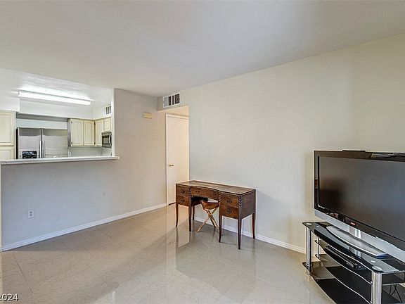 5th image of 5710 E Tropicana Ave Unit 1219