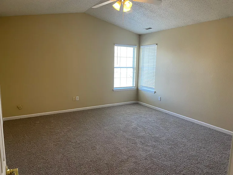 15366 Ten Point Dr — Photo 1