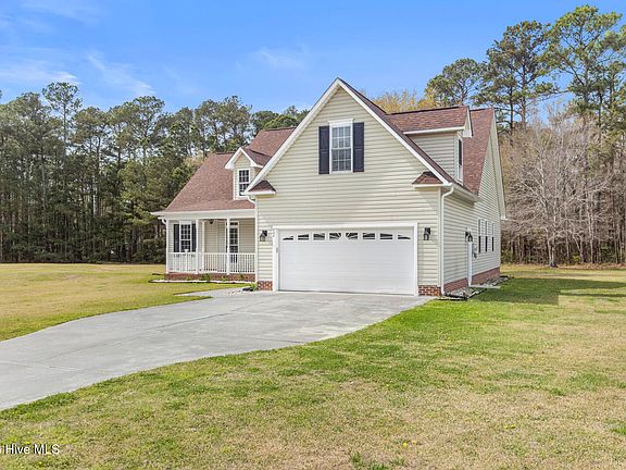 3rd image of 404 California Cutoff Road