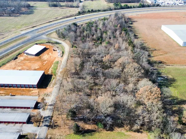 1811 Us Highway 641 N, Benton, KY 42025