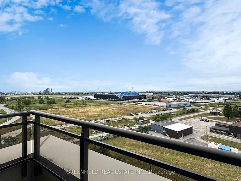 55 De Boers Dr #LPH03 — Photo 29