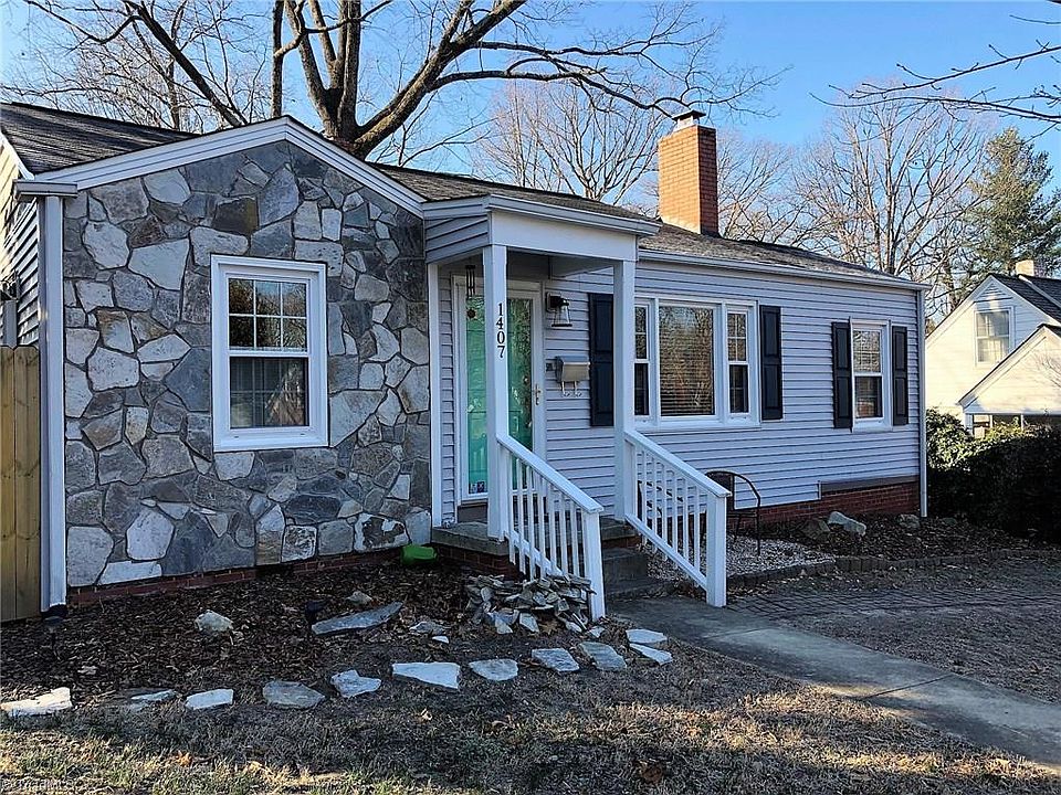 1st image of 1407 Desoto Pl