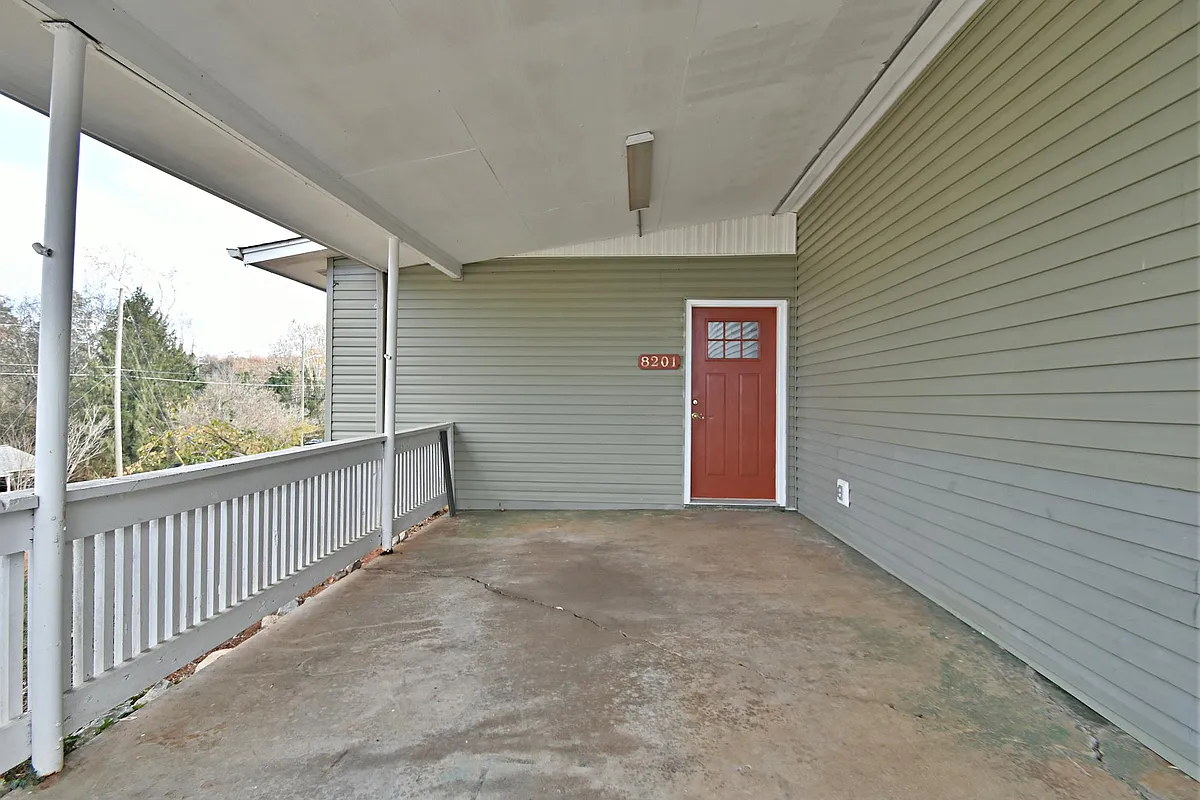 Building Photo - 8201 Tamarack Rd