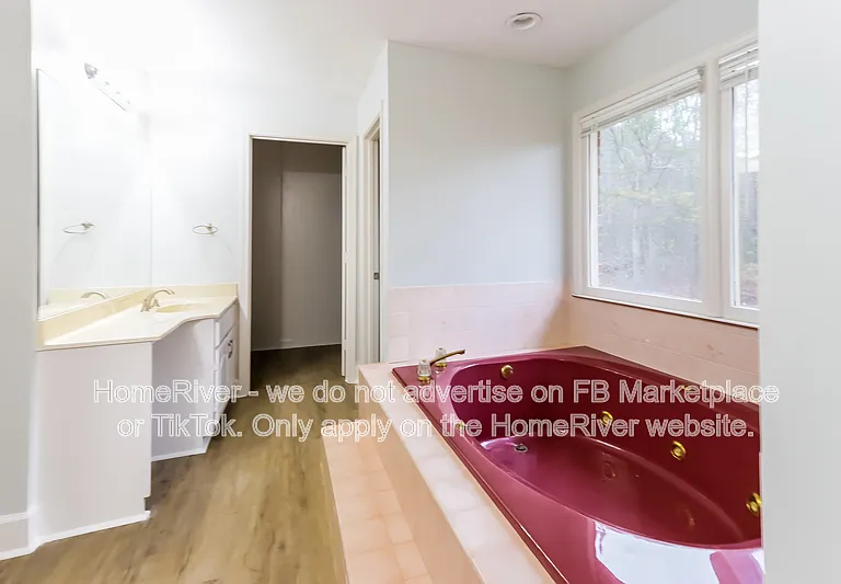 206 Leigh Dr — Photo 7