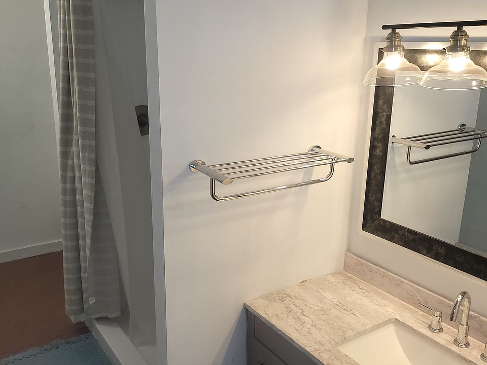 1st image of 24 W McMicken Ave #3V