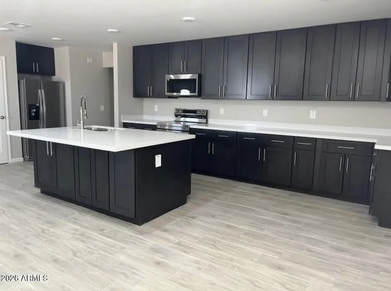 3 bed, 2.0 bath, 1368 sqft, $1,400 — Photo 2