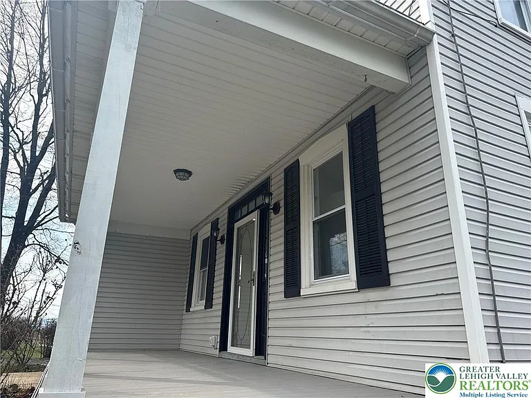 7487 Camp Meeting Rd — Photo 1