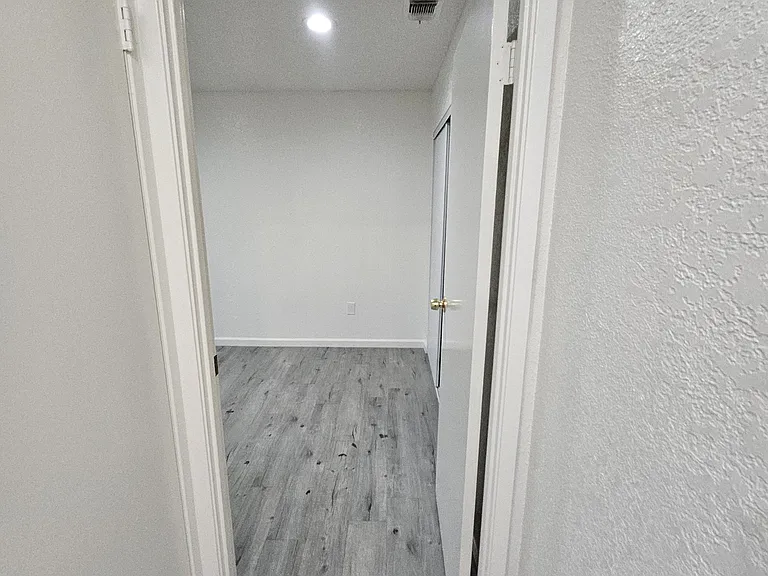 924 San Miguel Pl — Photo 29