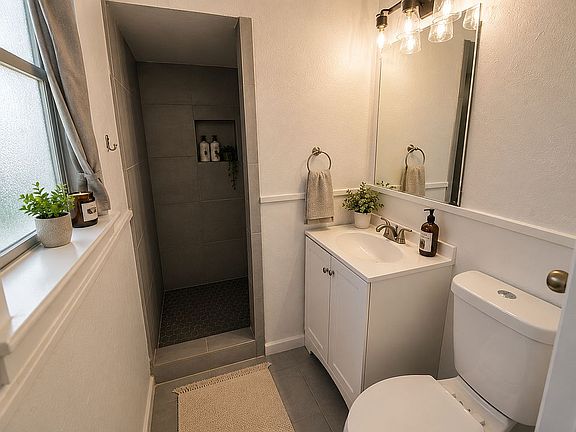5th image of 3732 Bluebell Dr