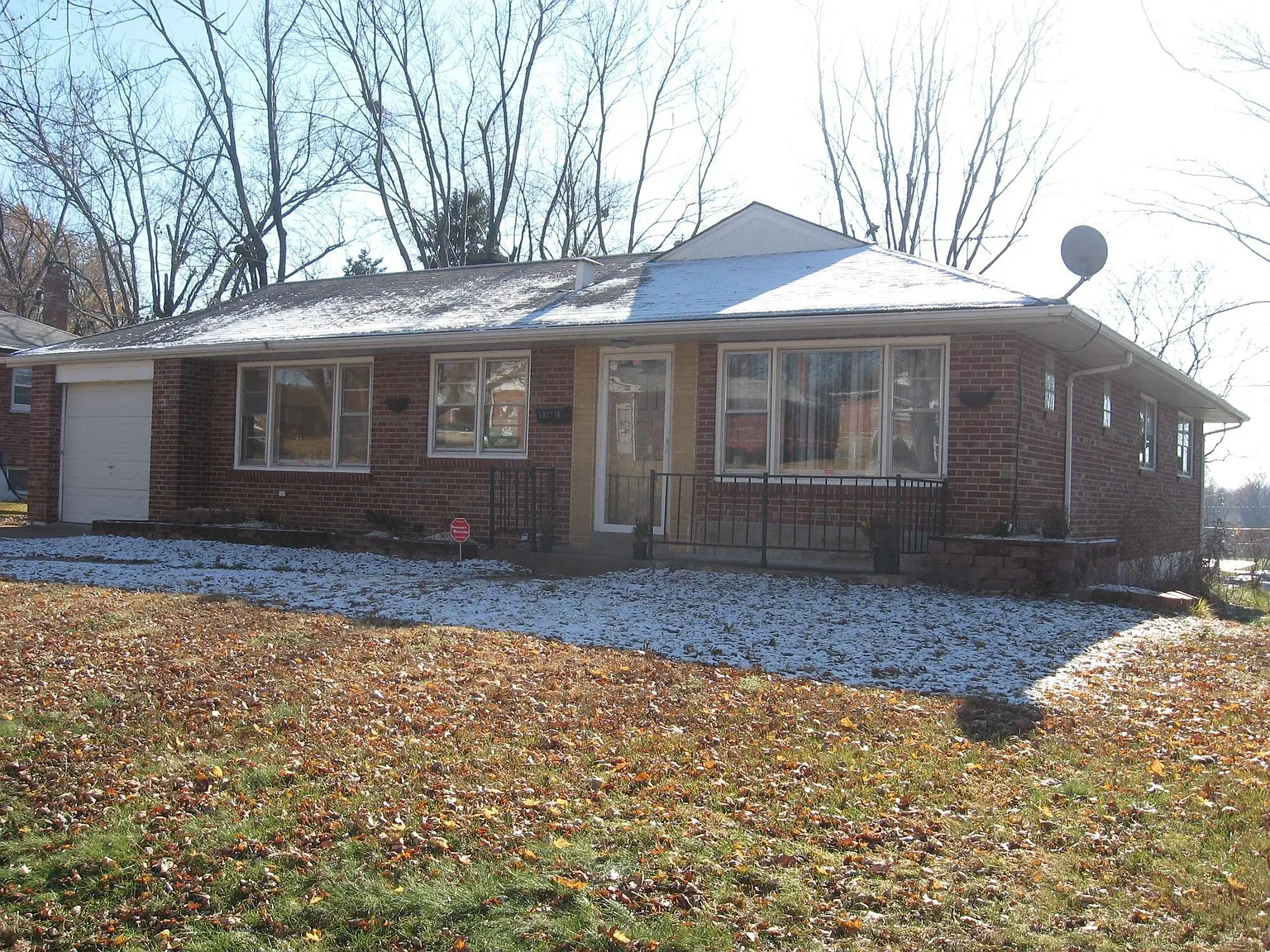 1310 Northumberland Dr photo 1