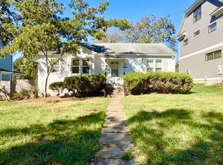 4541 Fairfield Dr, Bethesda, MD 20814
