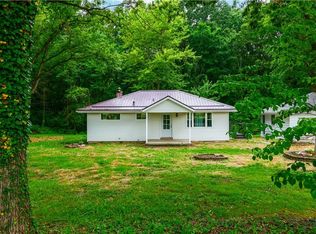 3165 Phalanx Mills Herner Rd, Southington, OH