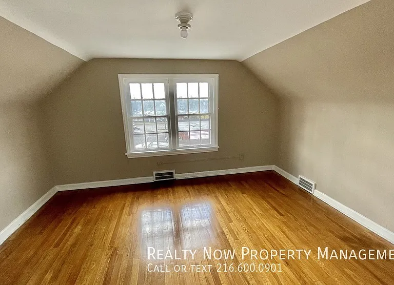3638 Lindholm Rd #UP — Photo 11