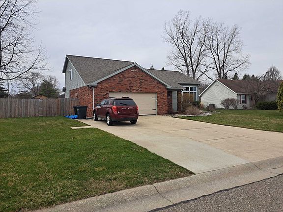 2nd image of 1510 Newcastle Dr