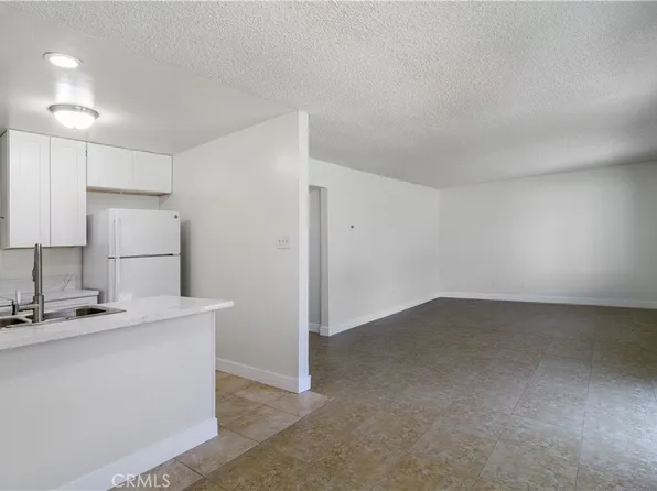 5530 Ackerfield Ave Unit 402, Long Beach, CA 90805