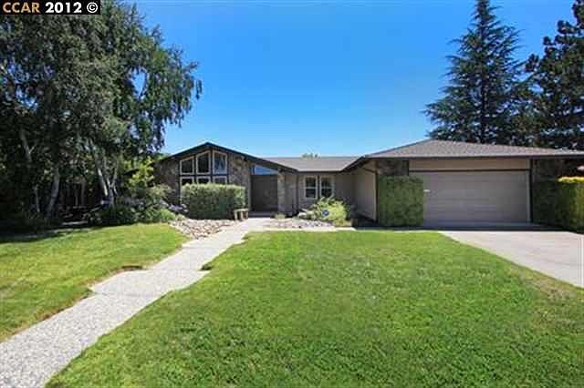 1st image of 20 Sandringham Dr N