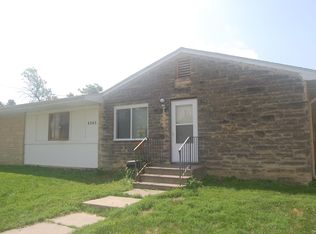4945 Walker Ave APT 3, Lincoln, NE 68504