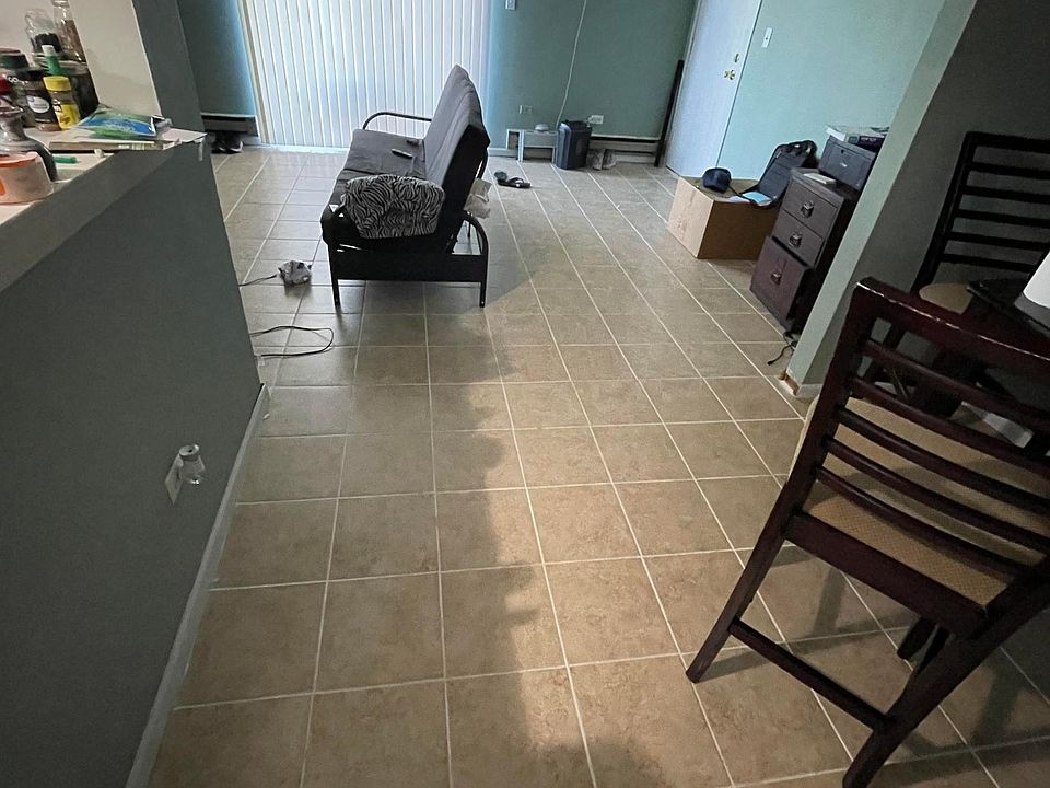 2nd image of 1516 Crimson Ln