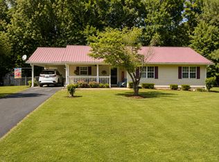 65 Briarwood Dr, Summerville, GA 30747