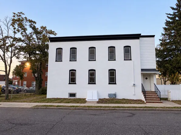 8 Carmer Ave, Belleville, NJ 07109