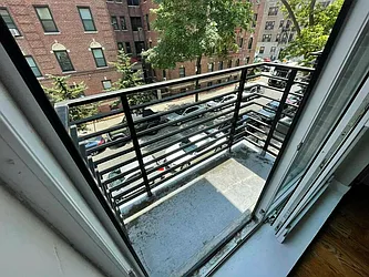 Rented by Tapiro Realty