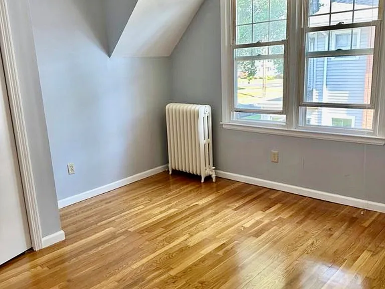 48 Ardmore Rd — Photo 11