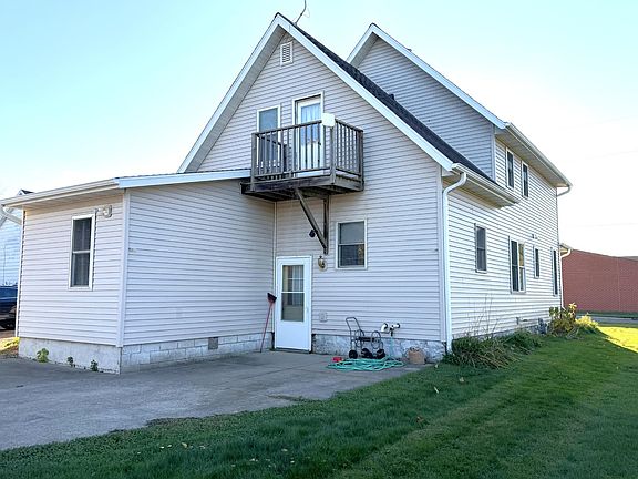 2nd image of 325 Lincoln St
